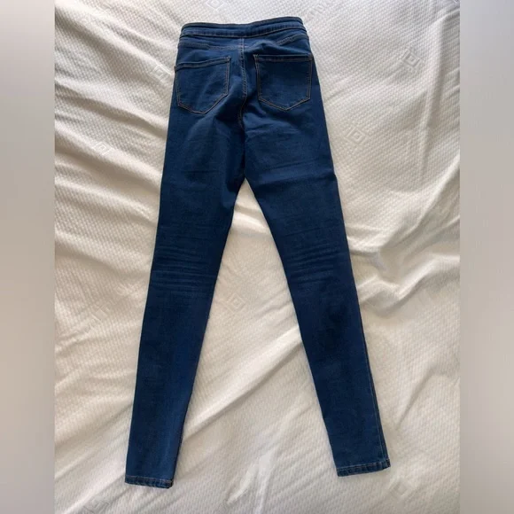 Skinny Jeans - Picture 2 of 2